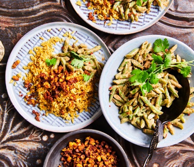 C:\Users\u00g2y4\AppData\Local\Microsoft\Windows\INetCache\Content.Word\577-Nasi-Goren-nasi-goreng-tempeh-crumble-sperzieboontjessalade.jpg